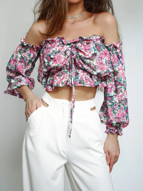 Tops, bodysuits and shirts - Bardot Floral Crop Top Nala